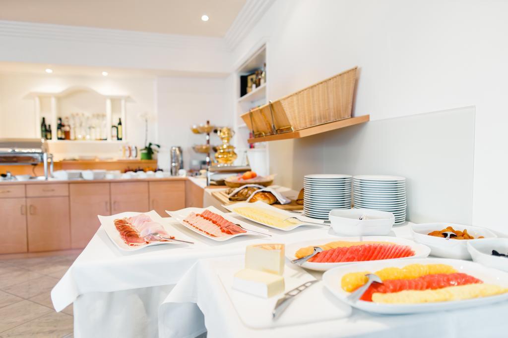 Oliven- & Genusshotel Hirzer Scena Kültér fotó