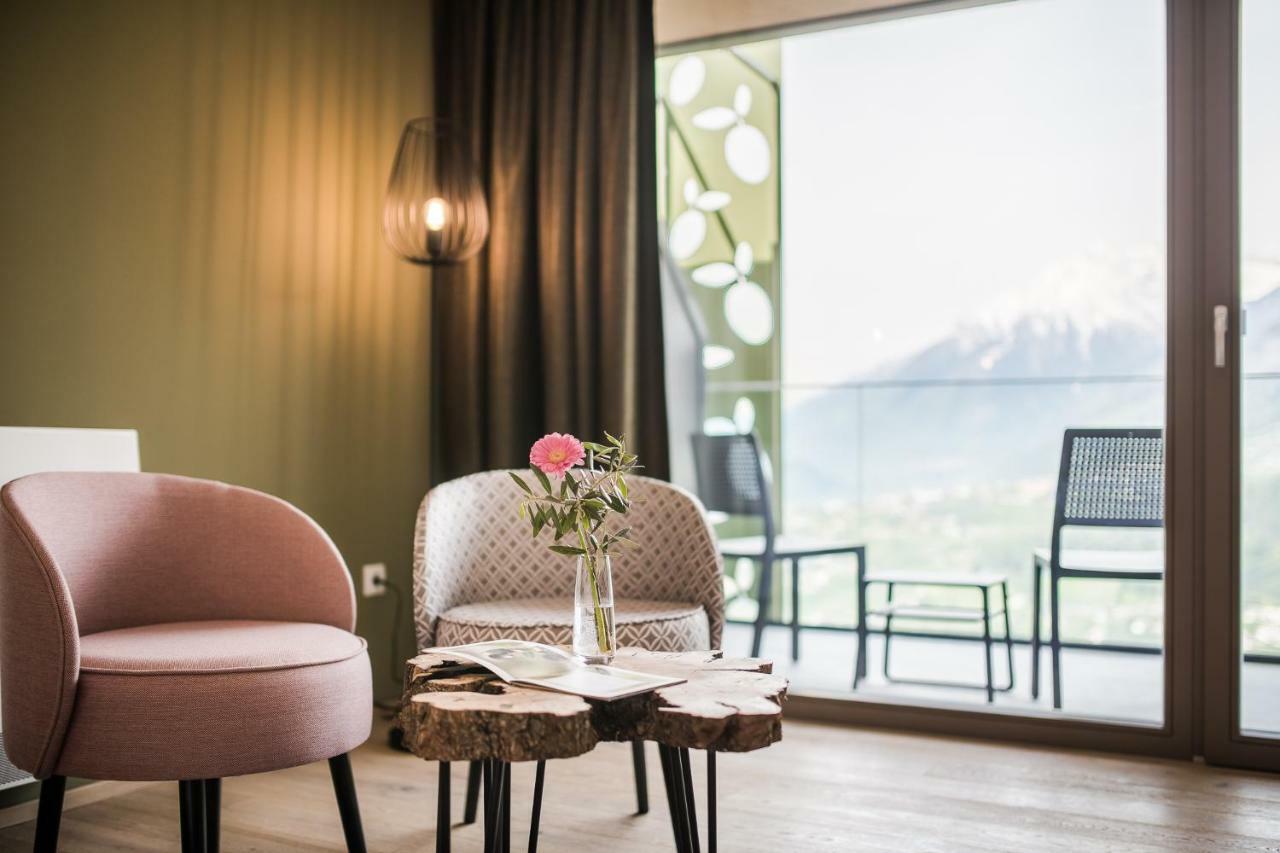 Oliven- & Genusshotel Hirzer Scena Kültér fotó