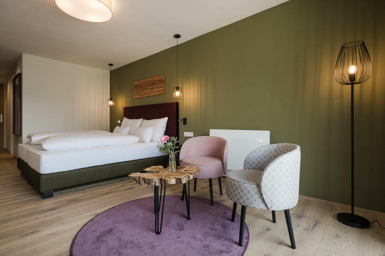 Oliven- & Genusshotel Hirzer Scena Kültér fotó
