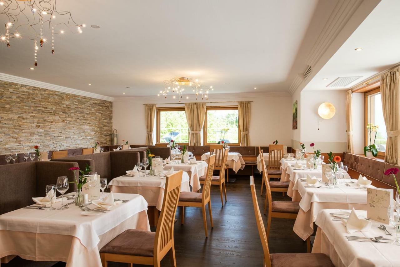 Oliven- & Genusshotel Hirzer Scena Kültér fotó